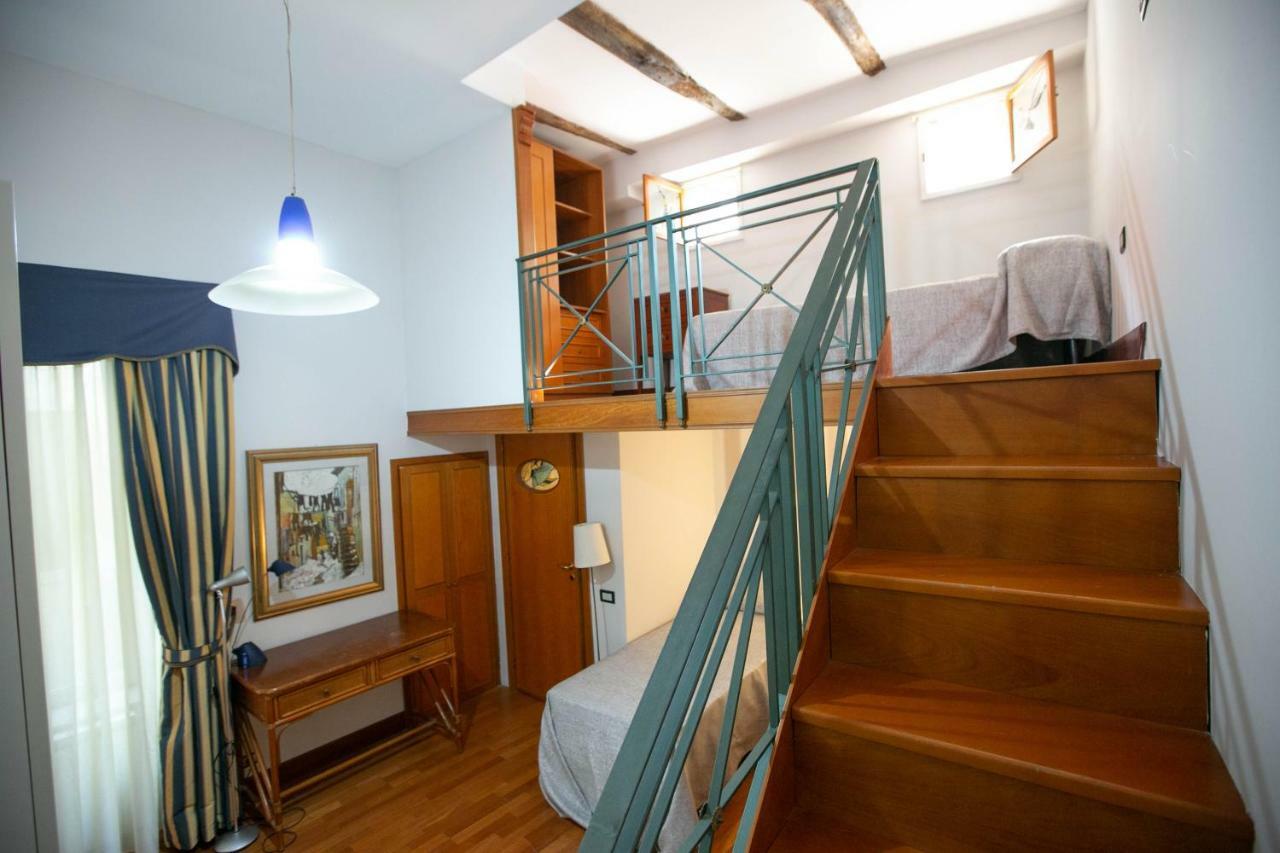 Appartement Sweet Toledo By Dimorra à Naples Extérieur photo